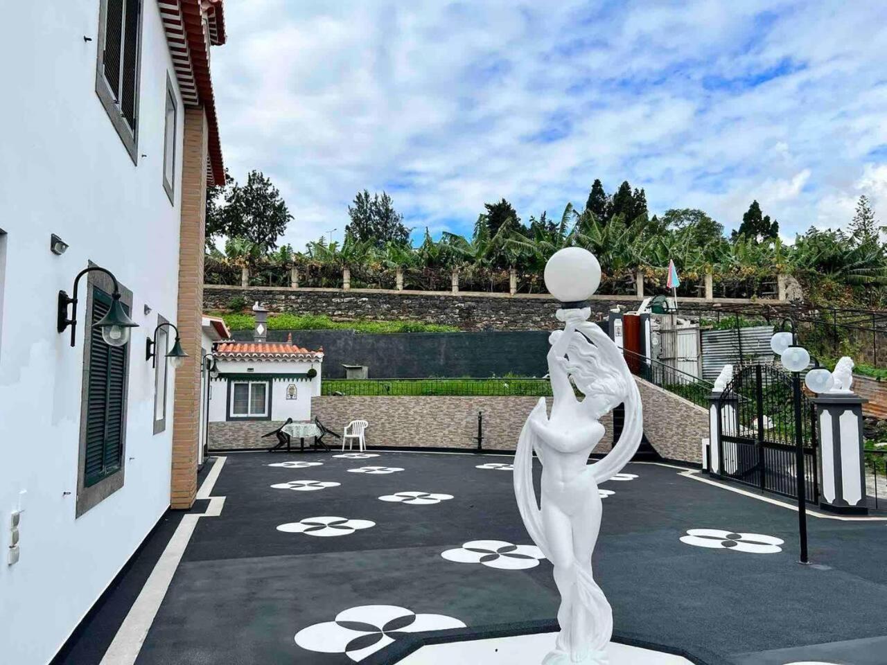 Comfortable 2-Bedroom Apartment For Relaxing Stays Funchal  Esterno foto