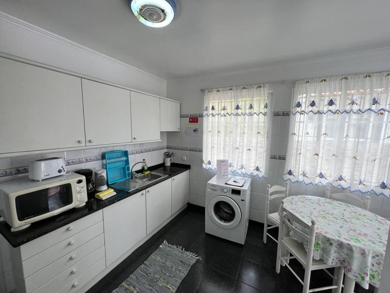 Comfortable 2-Bedroom Apartment For Relaxing Stays Funchal  Esterno foto